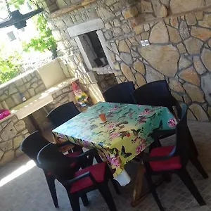 Holiday Nora**** Cres Casa vacanze Loznati
